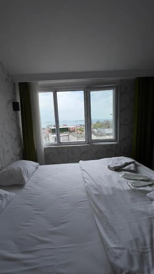 The Lola Hotel Istanbulská provincie 3*,